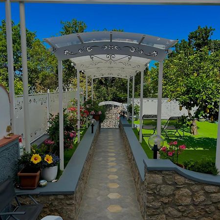 アナカプリ Capri Melody Bed & Breakfast エクステリア 写真
